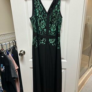 Elegant Black and Green Lace Dress